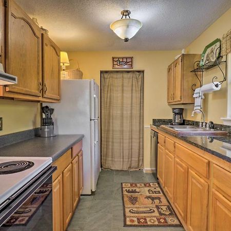 Вилла Creekside Retreat With Deck, 18 Miles To Wolf Ridge Weaverville Экстерьер фото